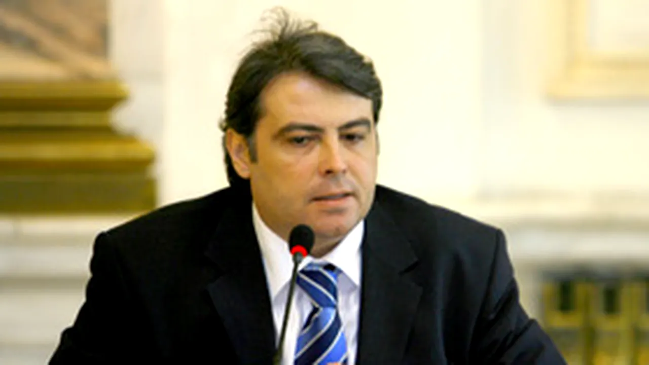 Adrian Cioroianu: Italia trebuie să protejeze cetăţenii români de pe teritoriul său