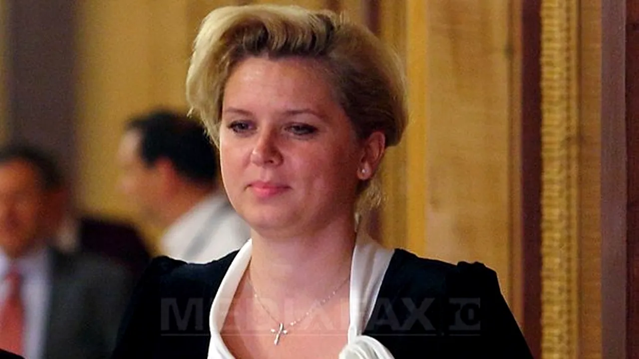 Roberta Anastase: Îmi doresc foarte mult să am copil şi să-l alăptez. Dacă or fi gemeni, Doamne ajută!