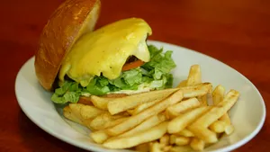 Alianţa Europeană pentru Sănătate Publică laudă Guvernul pentru taxa fast-food