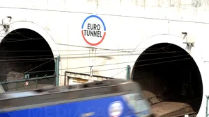 Circa 20 de pasageri, uitaţi într-un vagon al Eurotunnel