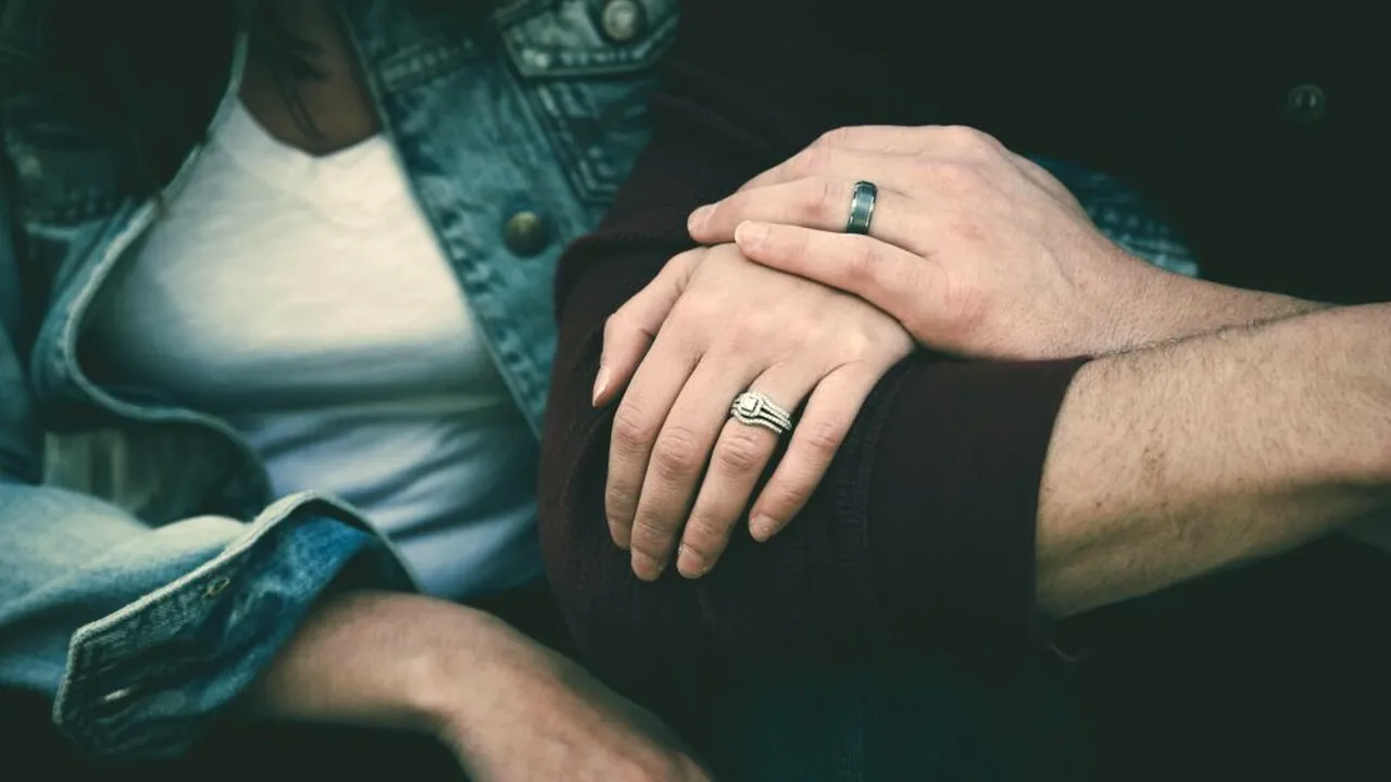 O femeie a murit în timp ce încerca să-și recupereze banii de la escroci