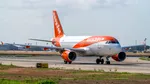 Panică în Italia la bordul unui avion de pasageri: motorul s-a defectat după decolare, aeronava s-a întors de urgență