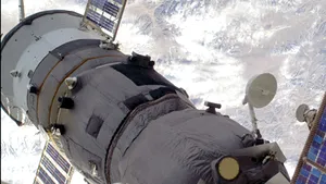 Astronauţii au evacuat ISS din cauza deşeurilor spaţiale