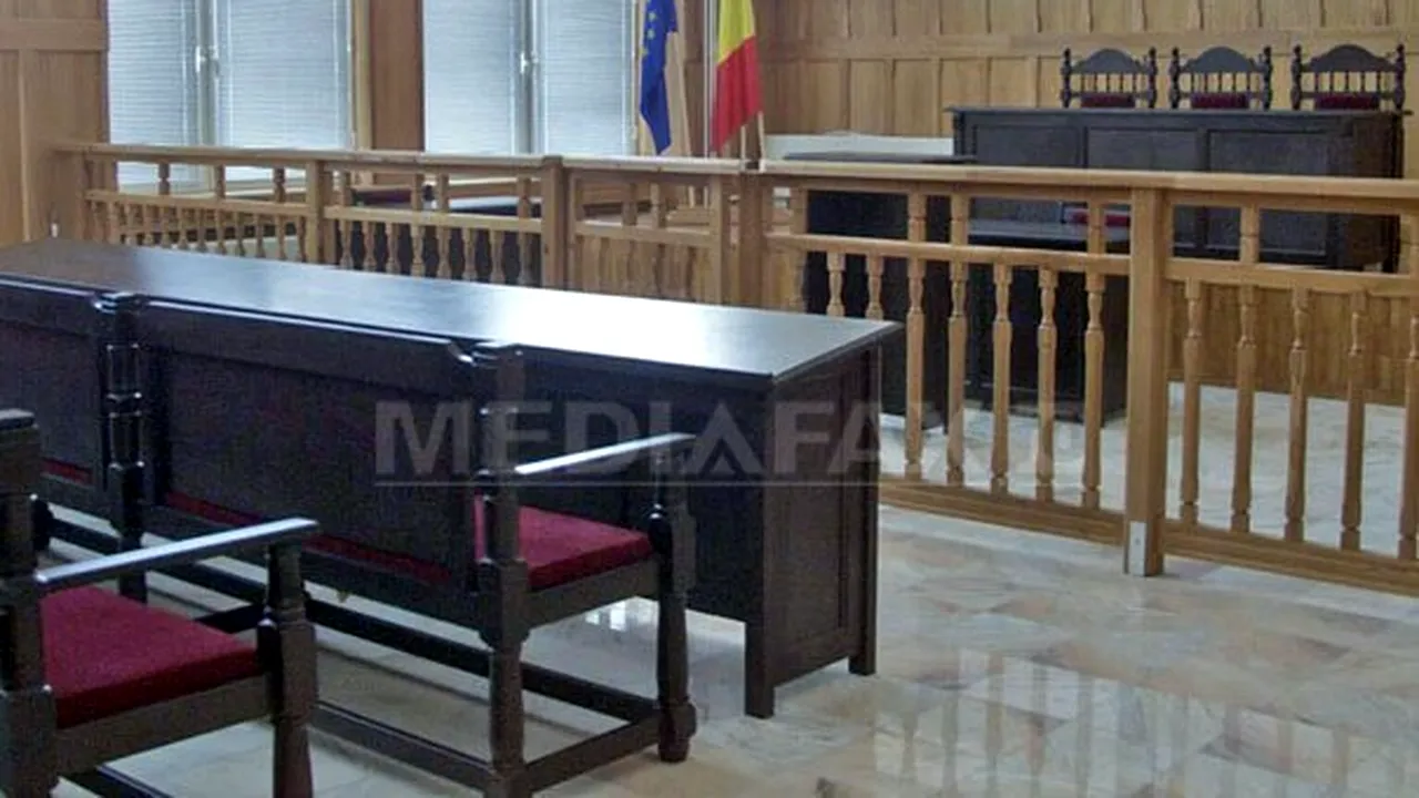 Judecătoarele Bârsan şi Puşoiu au primit bijuterii şi alte foloase pentru soluţii favorabile