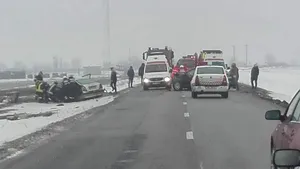 Accident rutier cu un mort şi trei răniţi, pe DN 79, în judeţul Arad