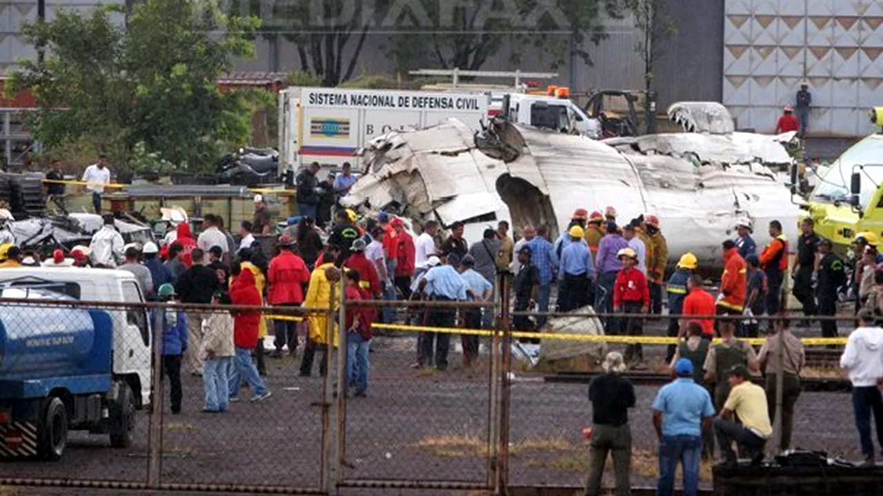 Cincisprezece morţi şi 36 de supravieţuitori, în urma accidentului aviatic din Venezuela