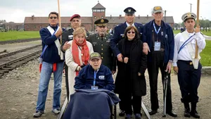 VIDEO emoţionant: Un veteran de război s-a reîntâlnit cu bărbatul pe care l-a salvat dintr-un lagăr de concentrare / 