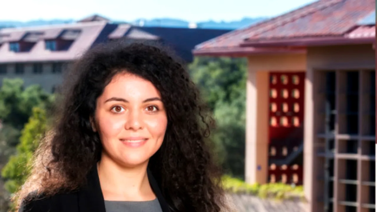 O româncă este bursieră în cel mai prestigios program de la Stanford
