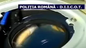 CAPTURĂ de 40 de kilograme de heroină, în valoare de 2 milioane de euro, pe autostrada A1. Trei persoane au fost reţinute - VIDEO