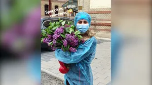 Calvarul prin care a trecut o clujeancă infectată cu COVID-19: ”Simptomele au început cu cele mai cumplite dureri de gât pe care le-am avut în viaţa mea”