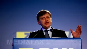 Antonescu: Eu nu accentuez ce ne desparte de PSD, ar folosi taman lui Băsescu, dar e decizia PSD