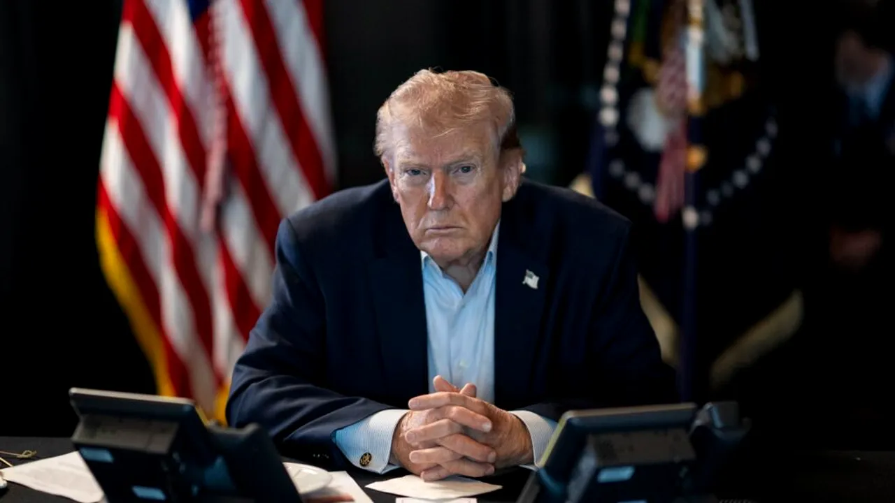 Susținerea lui Donald Trump este la cel mai scăzut nivel de la începutul celui de-al doilea mandat. La cât a ajuns, care este cauza