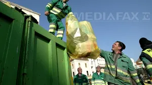 Oprescu a susţinut din nou în comisie ca salubrizarea să fie la Primăria Capitalei: Nu am discutat cu premierul, nu am vrut să merg la dirigintă