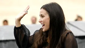 Demi Moore a petrecut într-un club bucureştean