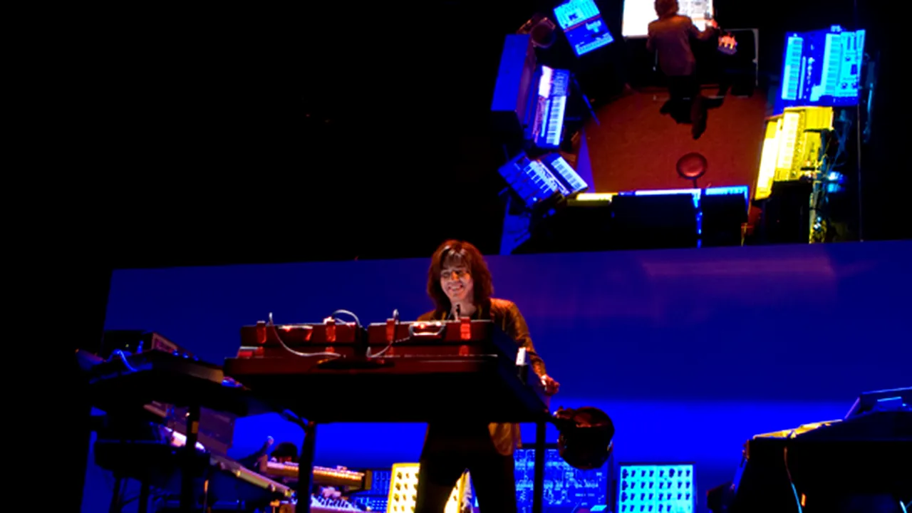 Concertul lui Jean Michel Jarre a fost mutat la Sala Polivalentă