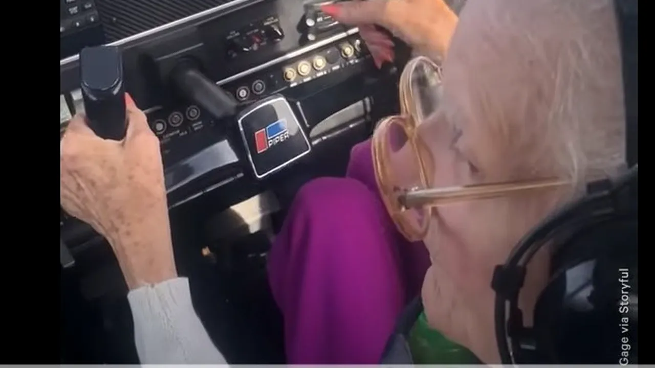 Momentul în care o femeie în vârstă de 84 de ani pilotează pentru ultima oară. Video viral