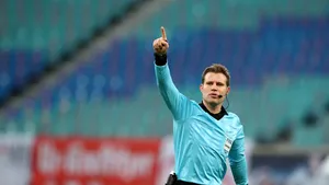 Top 20 cei mai buni arbitri ai secolului 21. Germania conduce clasamentul pe naţiuni