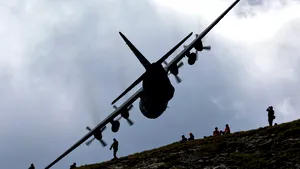România își completează flota militară cu o nouă aeronavă Hercules, primită gratuit din SUA