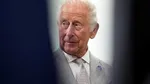 Gest neașteptat al regelui Charles: i-a oferit unei creatoare de pălării un câmp întreg de grâu