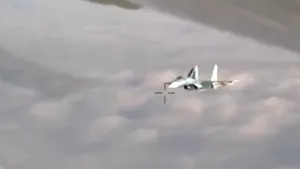 IMAGINI VIDEO - Un avion rus interceptează o aeronavă portugheză de supraveghere