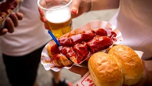 Cel mai bine vândut produs Volkswagen nu sunt maşinile, ci... un cârnat