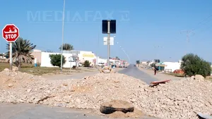 Tunisia va construi un zid de nisip la frontiera cu Libia