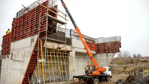 „Podul de flori” de la Ungheni va fi gata până la sfârșitul anului viitor