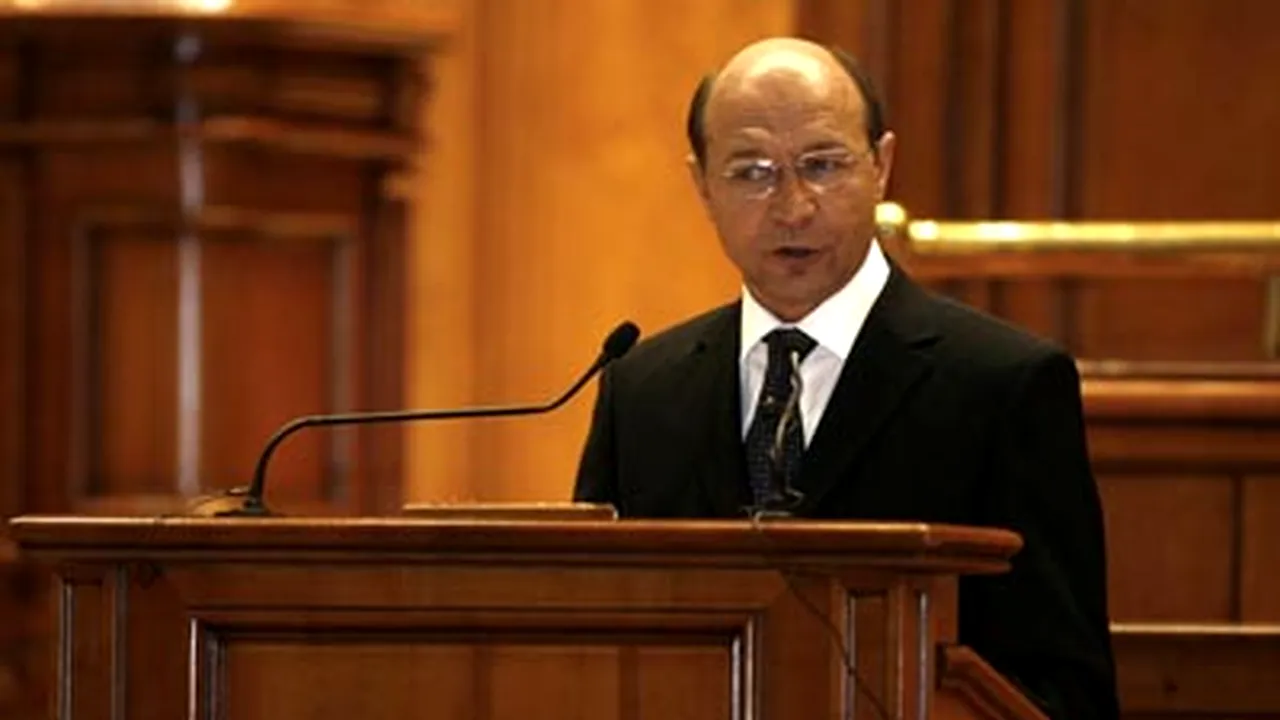 Băsescu: România are nevoie de un împrumut extern (Video)