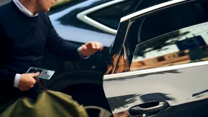 UberX Share ajunge în Bucureşti Mai mulţi oameni în mai puţine maşini
