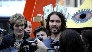 Russell Brand, acuzat oficial de viol și agresiuni sexuale de poliția britanică