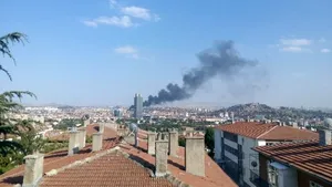 Explozie în centrul oraşului Ankara; Poliţia anunţă că este un incendiu la o clădire - FOTO, VIDEO