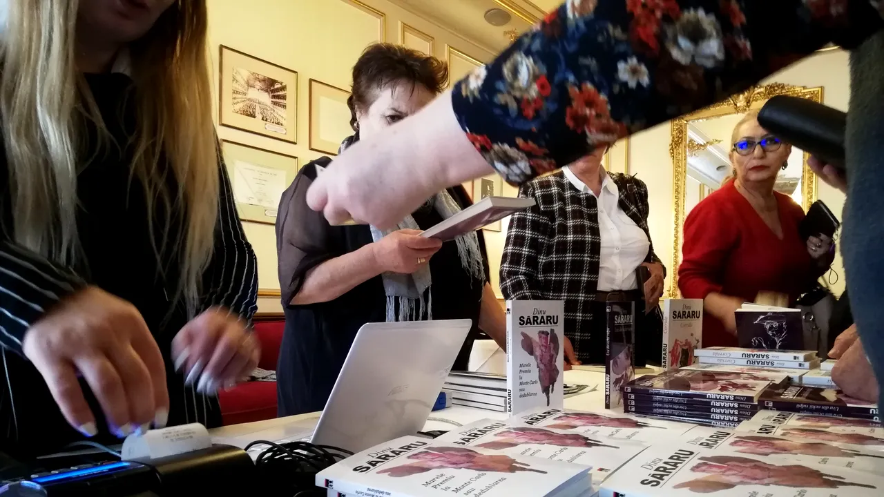 Dinu Săraru a lansat 