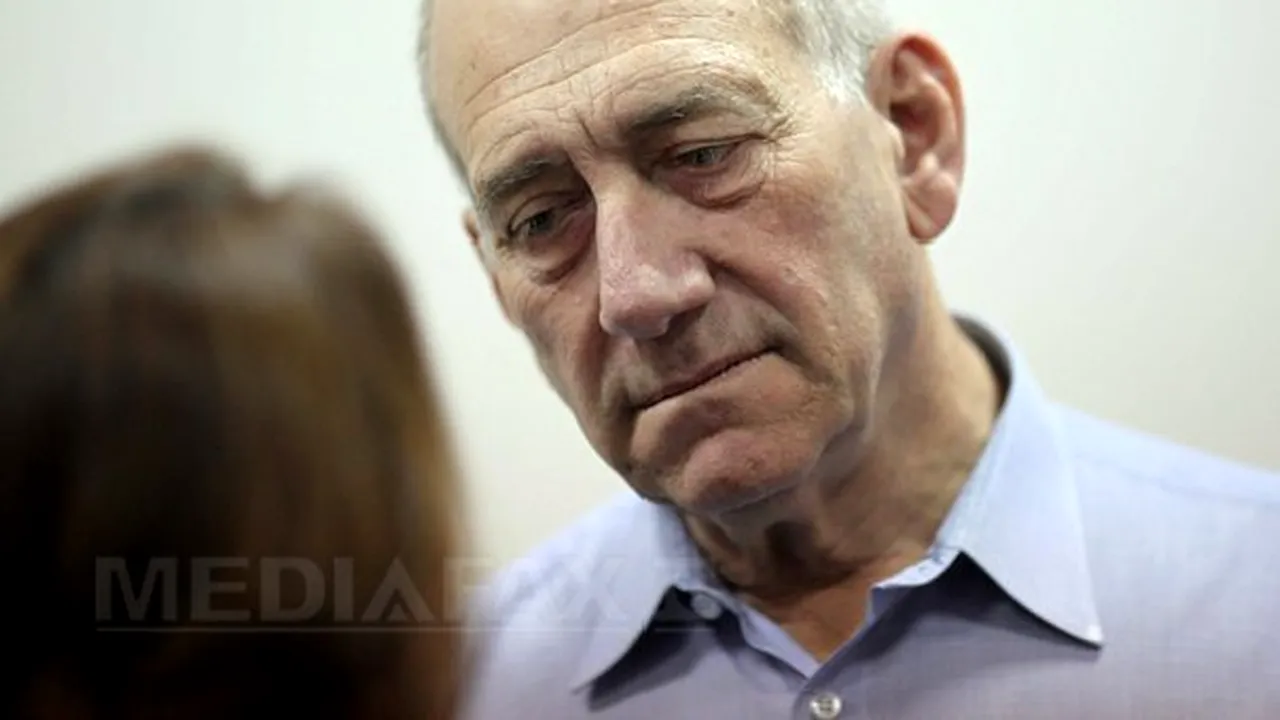 Fostul premier israelian Ehud Olmert, declarat vinovat într-un dosar de corupţie şi achitat în alte două