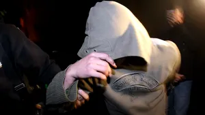 Între poliţistul de frontieră şi arestat a fost o luptă, agentul a fost dezarmat şi împuşcat