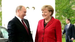 Hollande, Merkel şi Putin au discutat despre criza din estul Ucrainei