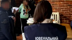 Ucraineancă arestată în momentul în care încerca să-și vândă copilul pentru 25.000 de dolari