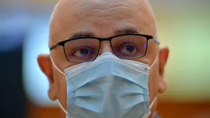 Legătura dintre recordul la decese înregistrat miercuri şi aglomeraţia din spitale. Explicaţia lui Raed Arafat