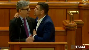 Primele măsuri după scandalul din Parlament. Procurorii au deschis pe numele lui George Simion dosar pentru ultraj şi tulburarea ordinii