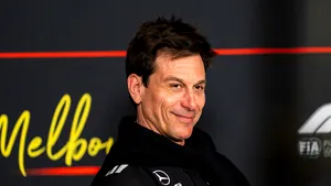 Toto Wolff, directorul echipei Mercedes F1, confirmă că Antonelli va pleca din coada grilei la Monza