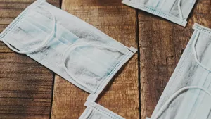 Misiune umanitară. România a trimis 20.000 de măşti de protecţie către Lituania, anunţă IGSU