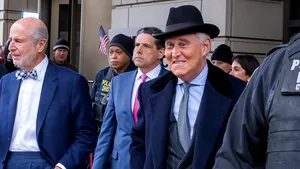 Aliat al lui Donald Trump, condamnat la închisoare. Roger Stone a primit trei ani şi patru luni în spatele gratiilor