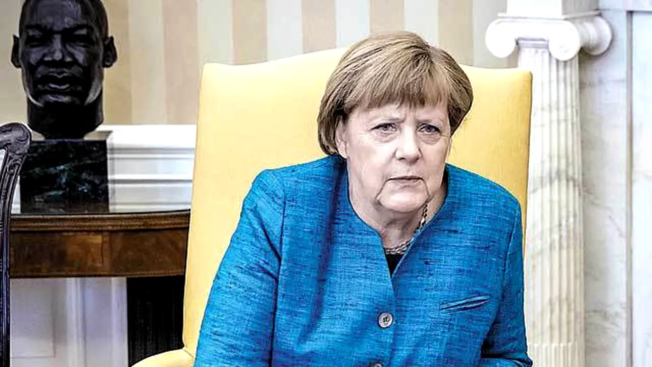 Bloomberg: Eşecul Angelei Merkel de a forma guvernul reprezintă un dezavantaj pentru Theresa May