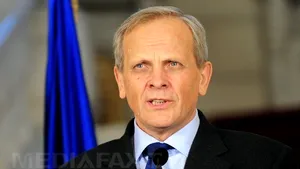 Băsescu le-a mulţumit lui Stolojan, Videanu, Berceanu, Negoiţă pentru că nu candidează