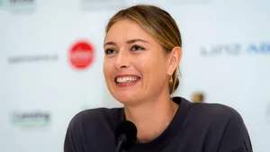 Izolarea nu o ţine pe Maria Sharapova departe de fani. Sportiva şi-a făcut public numărul de telefon 