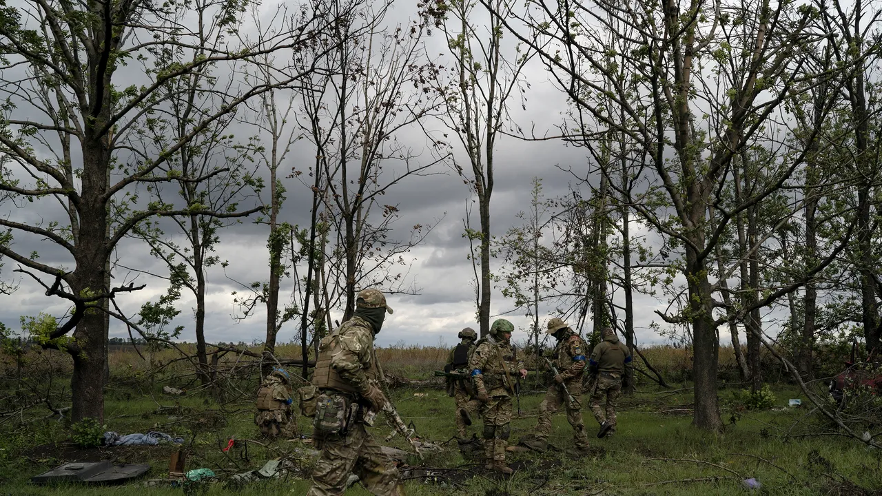 Zelenski anunţă că ruşii avansează în Harkov, dar situaţia s-a stabilizat