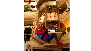 Viorel Lis, costumat în Spiderman