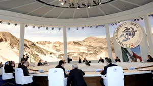 Liderii G8 şi G5 promit să reziste protecţionismului şi să deschidă pieţele