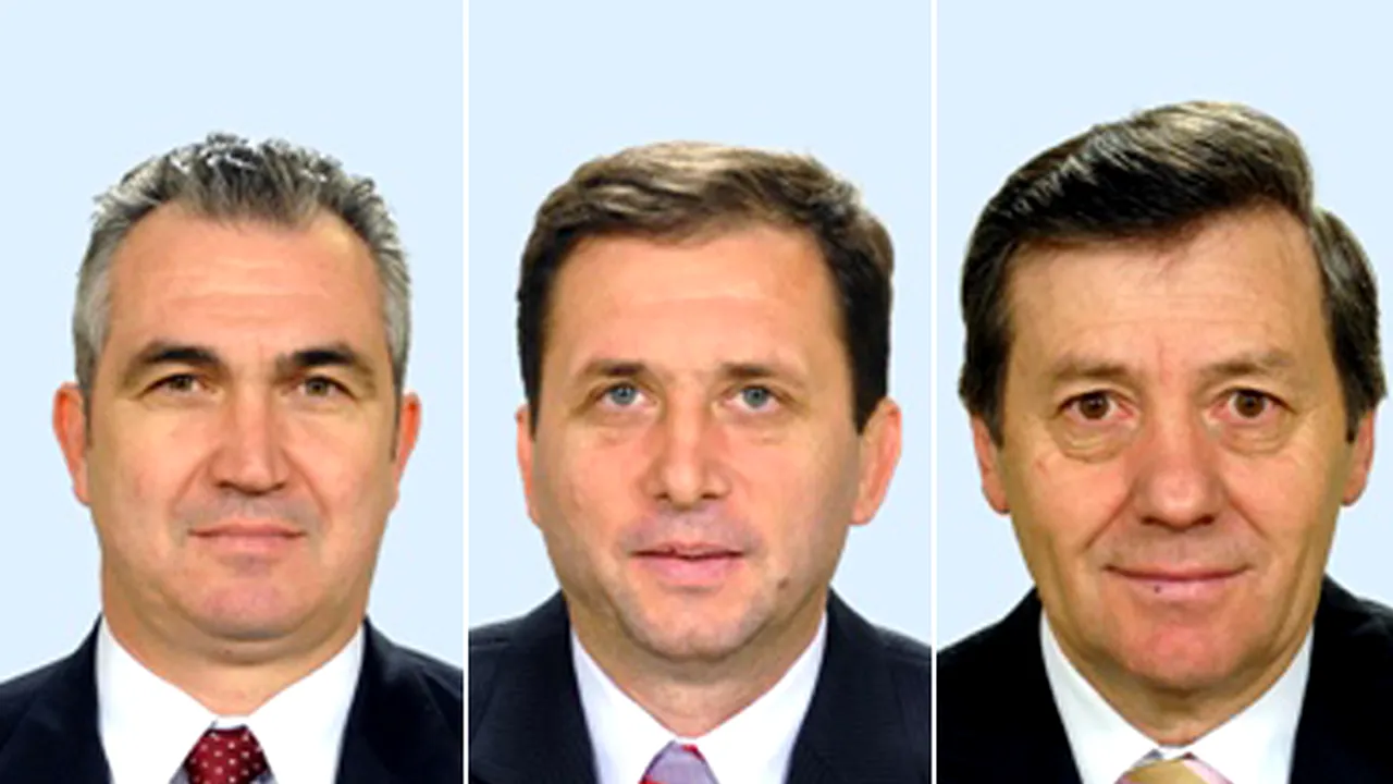 Doi senatori PSD şi un senator PNL se alătură grupului independenţilor