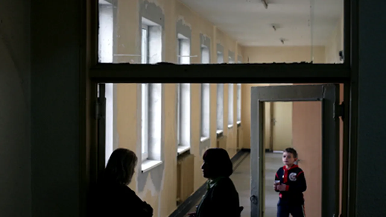 Bulgaria: Copiii nu mai au voie să iasă din case după ora 22.00