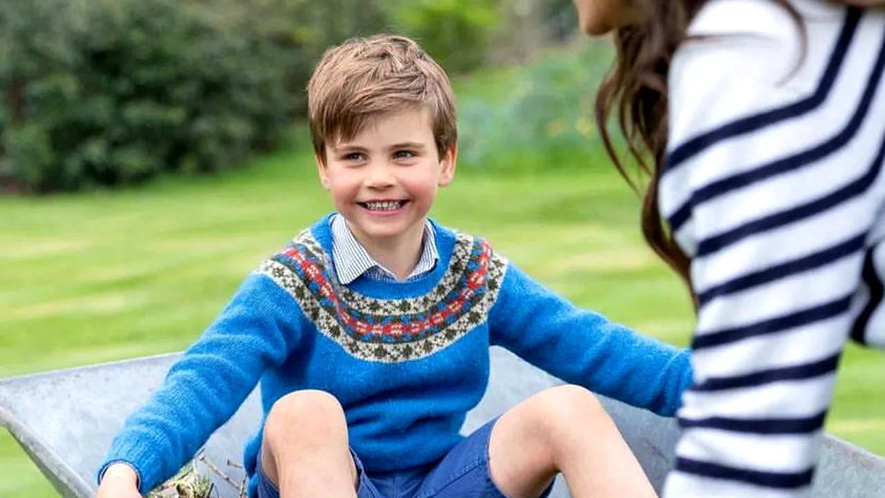 Prinţul Louis, fiul prinţilor de Wales, împlineşte 5 ani. Aniversarea, marcată de o poză cu roaba